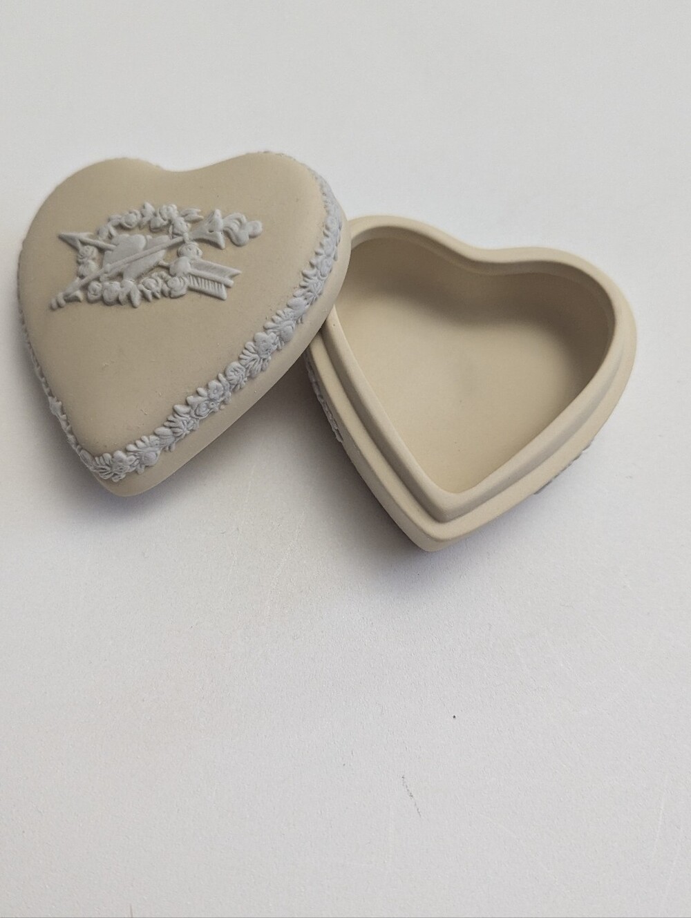 Wedgewood Jasperware Celebrating Trinket Heart Yellow